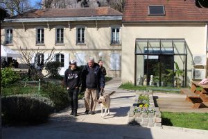 Twitter, son maître et sa famille